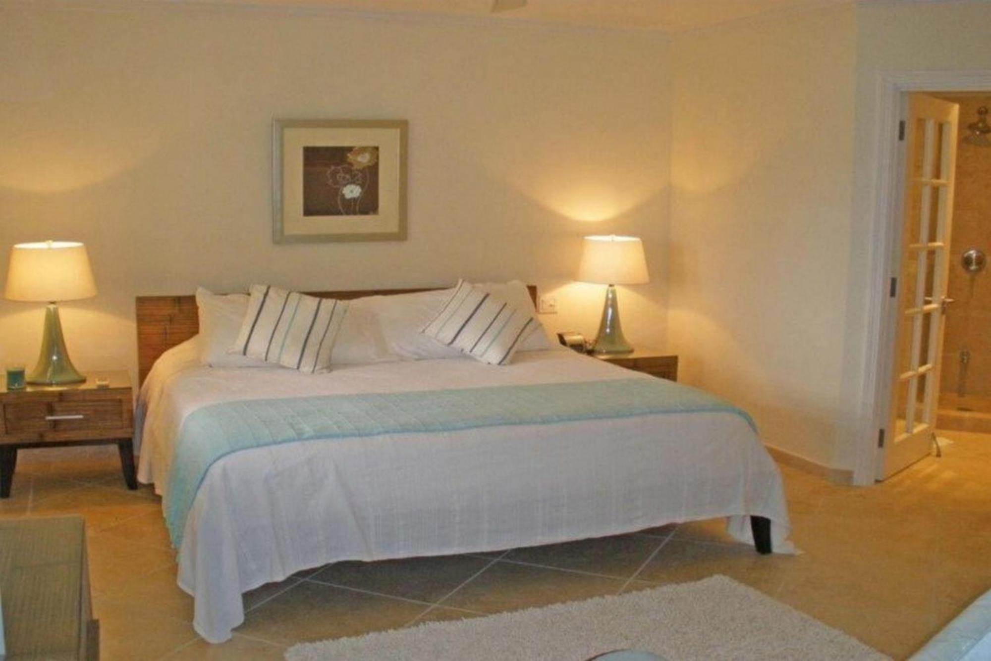 Sapphire Beach Condos Christ Church Room photo